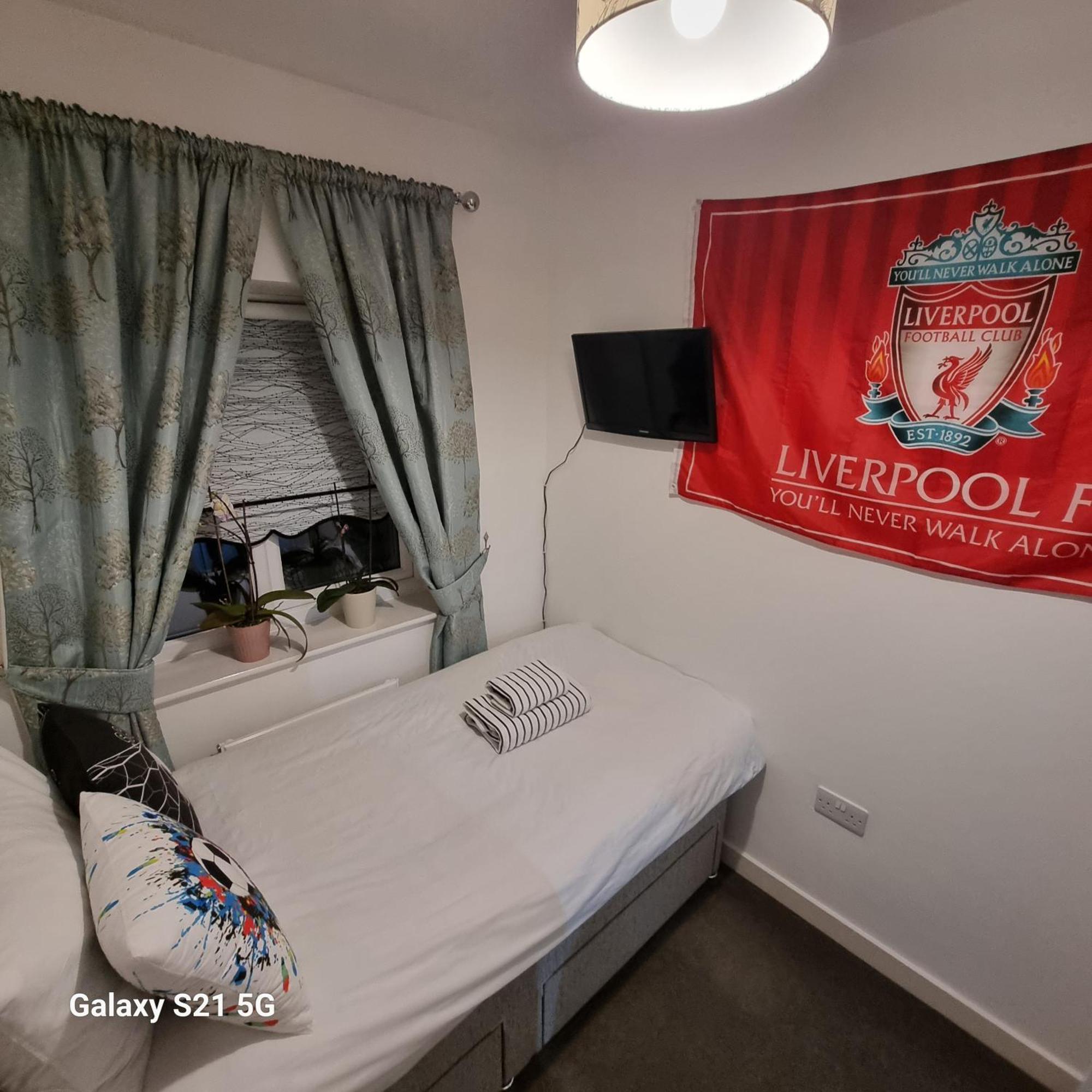 Liverpool Anfield Номер фото